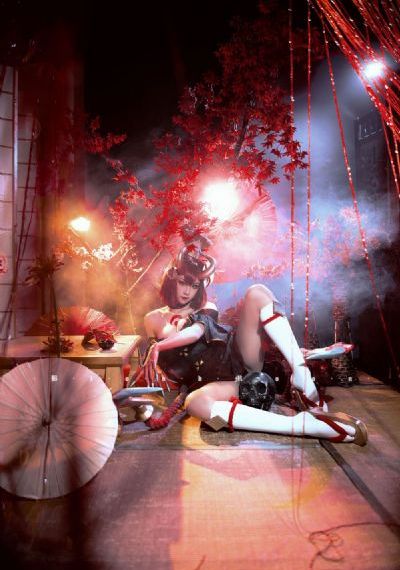 美女不穿内裤