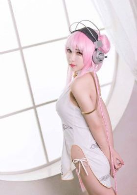 挺进朋友人妻雪白的身体韩国电影