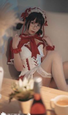 隔壁女邻居