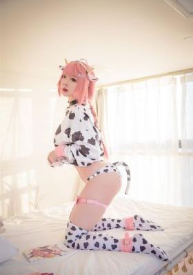 亭亭玉立国色天香九月天
